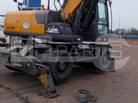 Техническое обслуживание экскаватора XCMG XE210WD - 1
